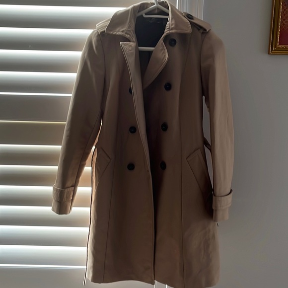 Zara Trench - Picture 1 of 3